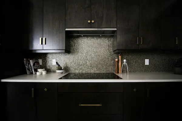 Kitchen backsplash installation Winnipeg
